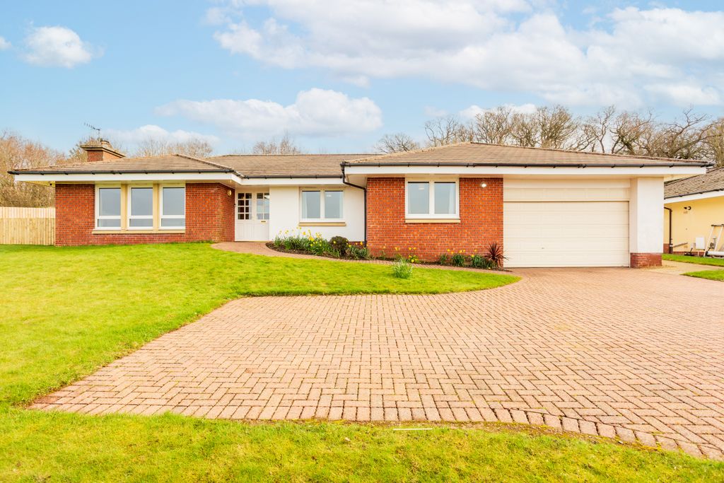 Property photo 1 of 39 Front