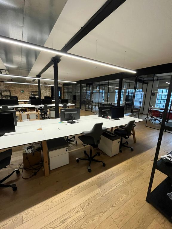 Property photo 2 of 8 Office Fitted Floor 2.Jpg