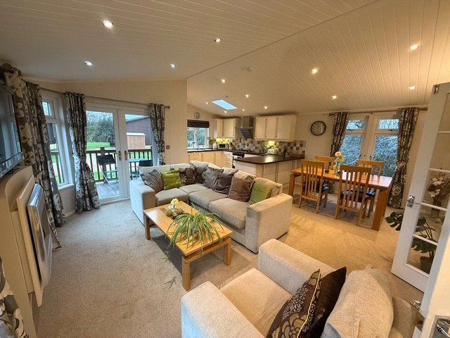 Property photo 2 of 16 Picture No. 05