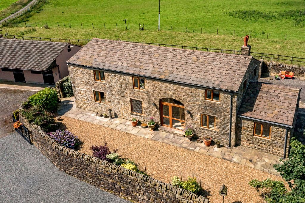 Property photo 2 of 32 3612044