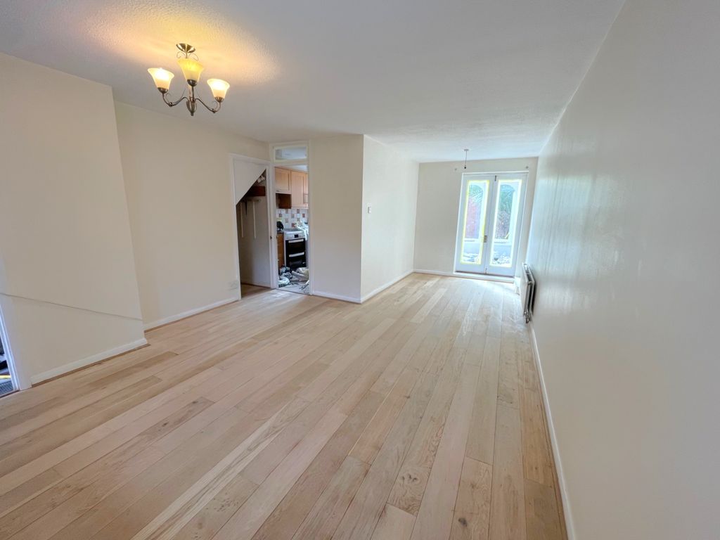 Property photo 1 of 9 Img_4496