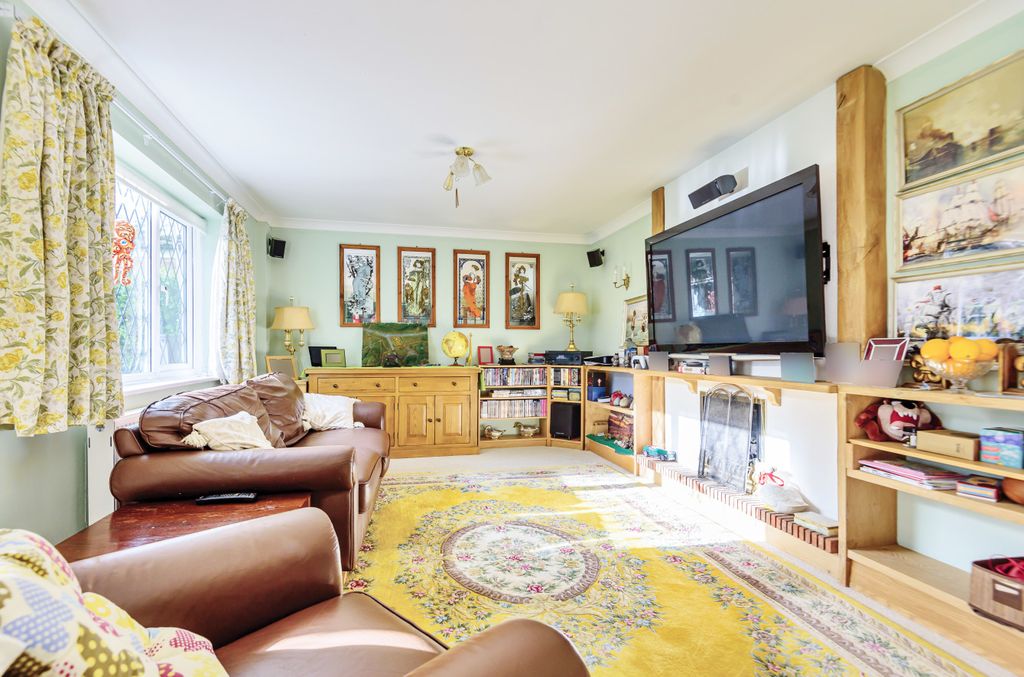Property photo 3 of 11 910978 (2).Jpg