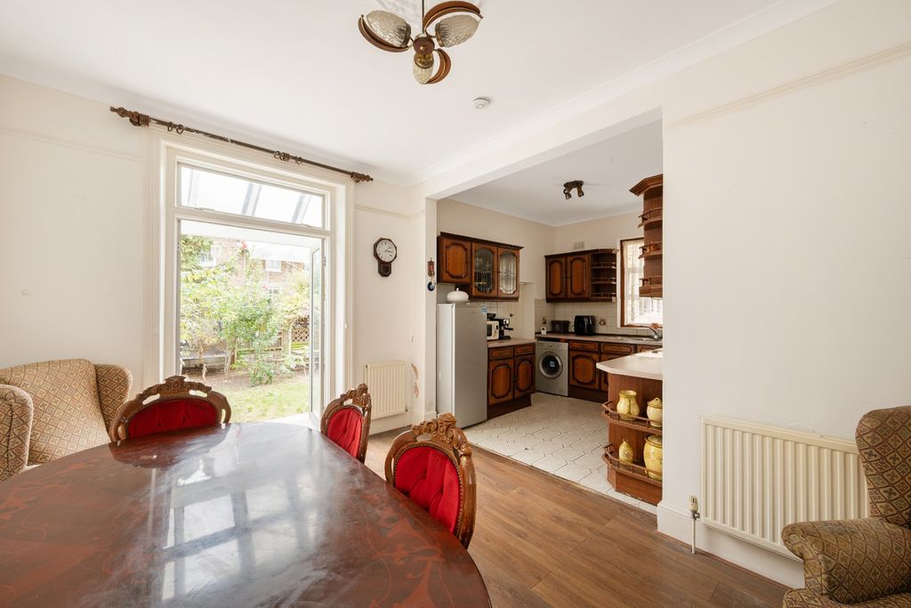 Property photo 3 of 37 4552464