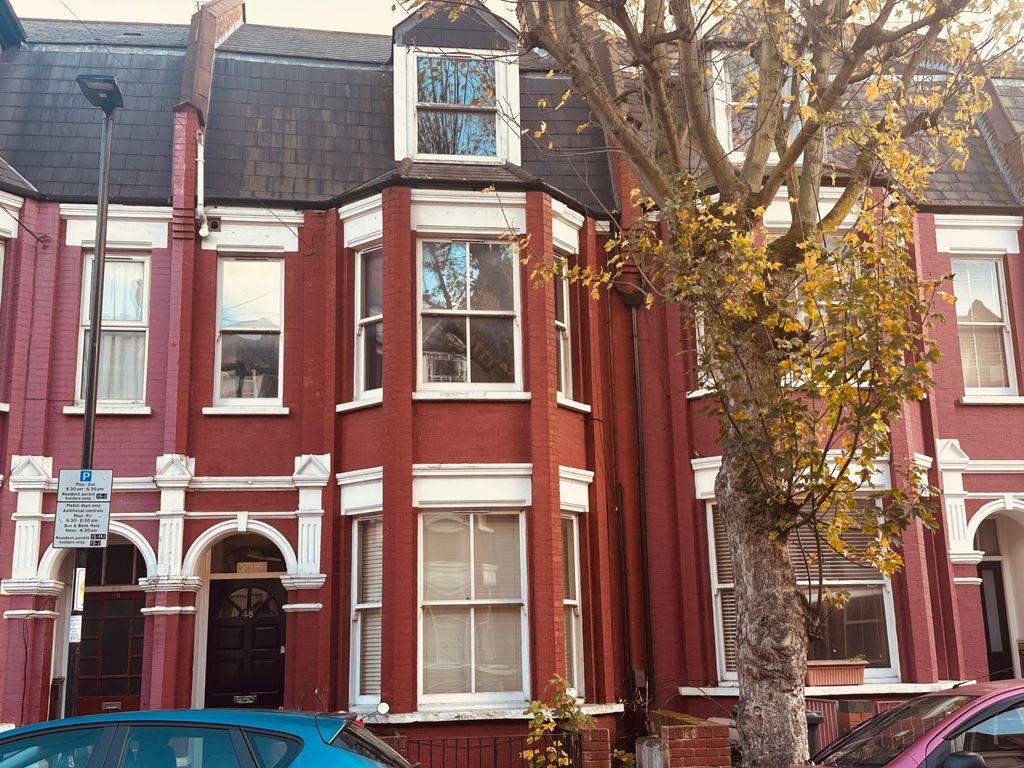 Property photo 3 of 8