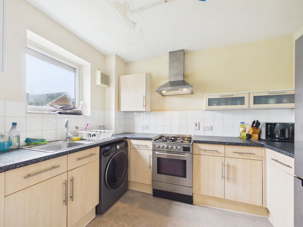 Property photo 2 of 8 Picture No. 06