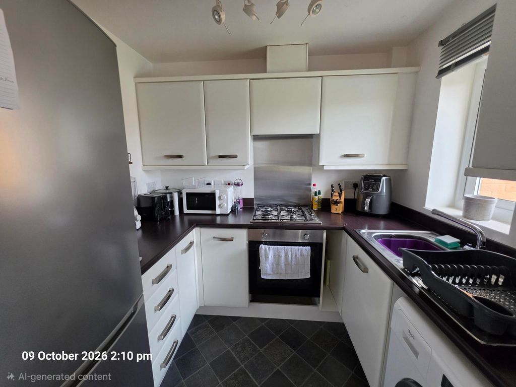 Property photo 2 of 6