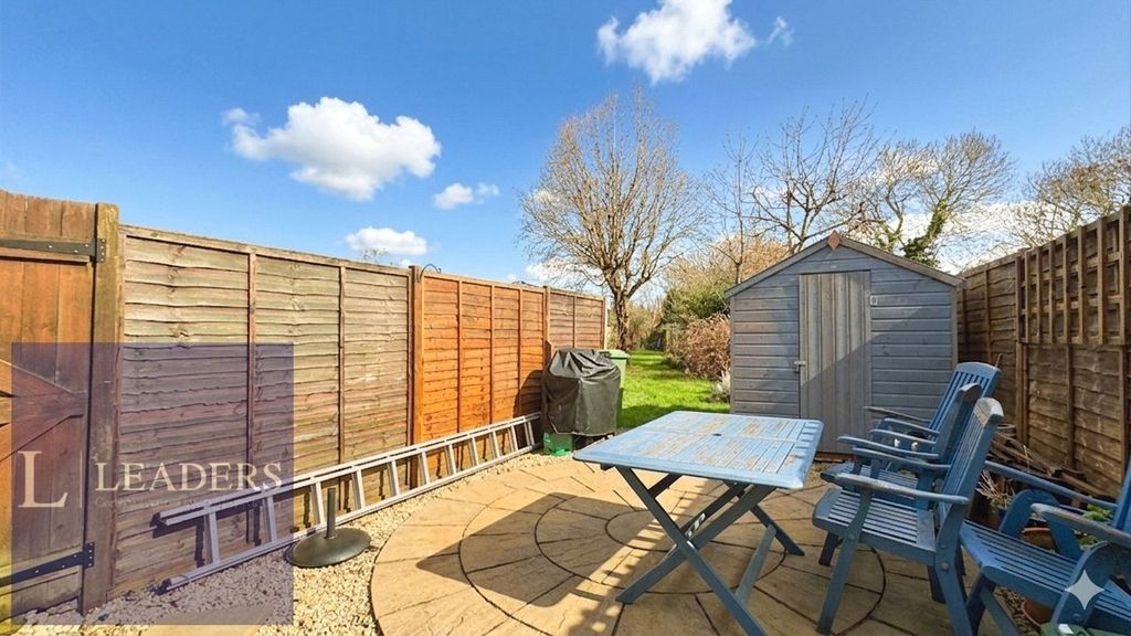 Property photo 3 of 15 Garden