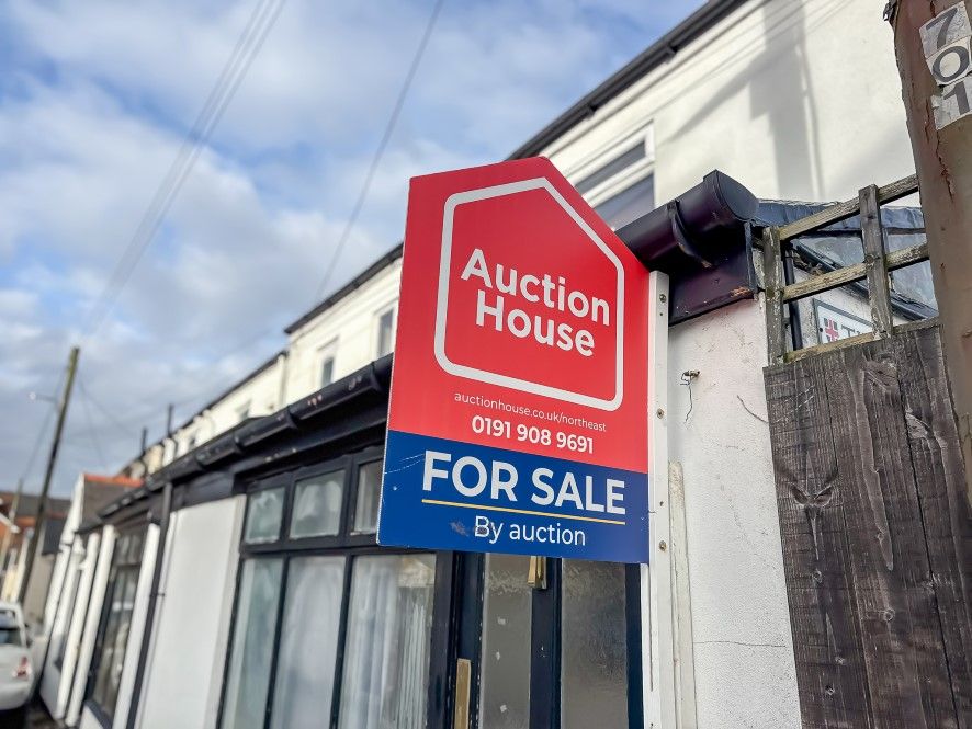 Property photo 2 of 21