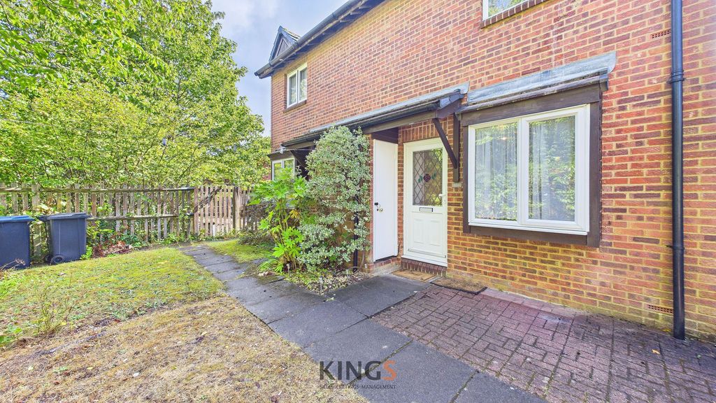 Property photo 1 of 8 Exterior