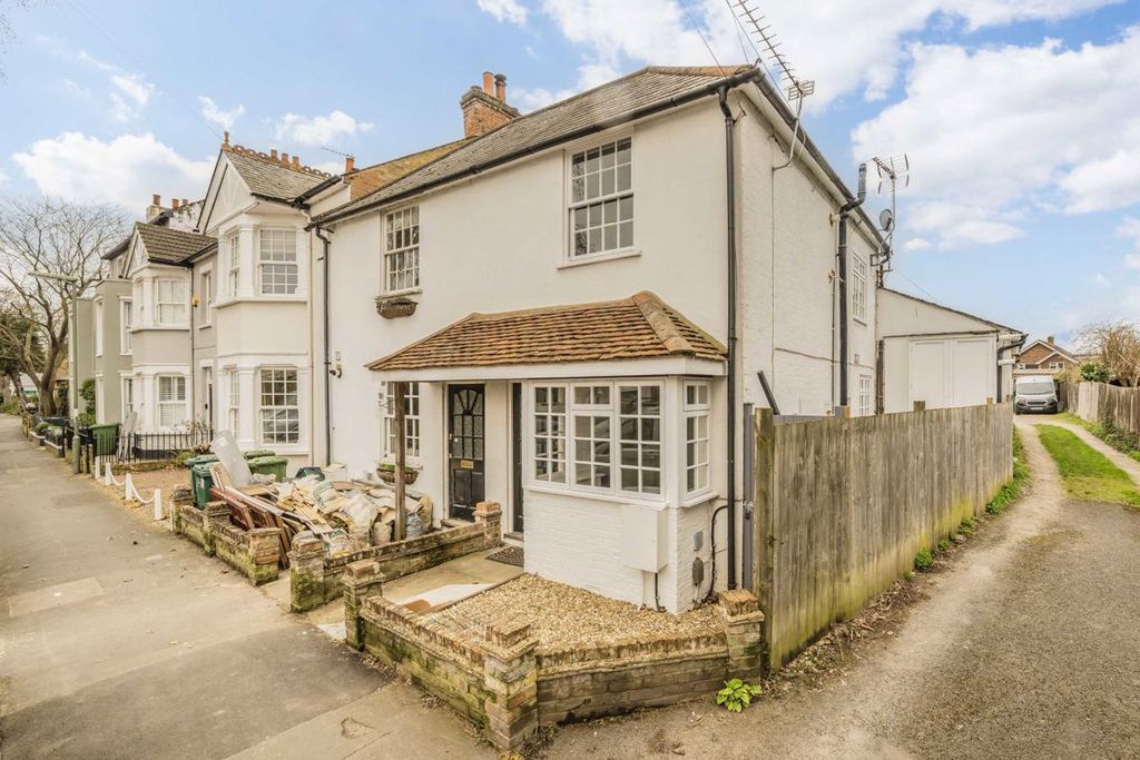 Property photo 1 of 6