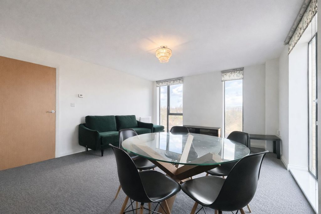 Property photo 2 of 13 Gallery