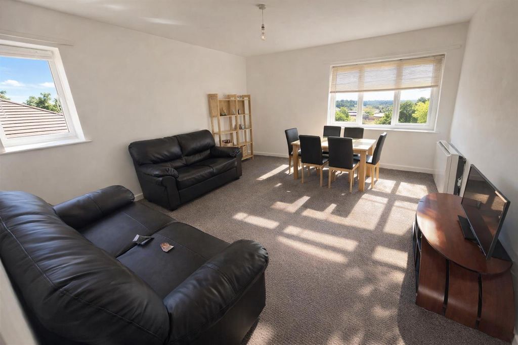 Property photo 2 of 7 Head1.Png