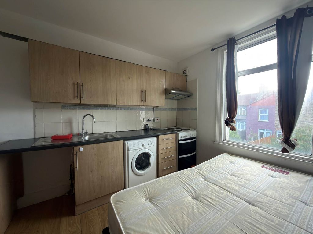 Property photo 2 of 4