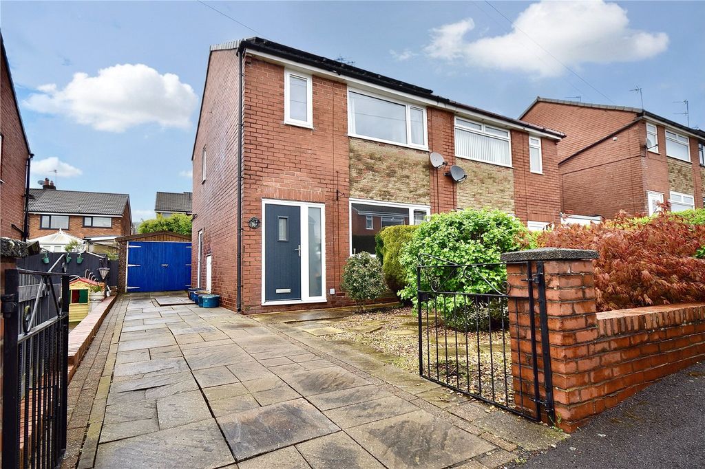 Property photo 1 of 14 Front External