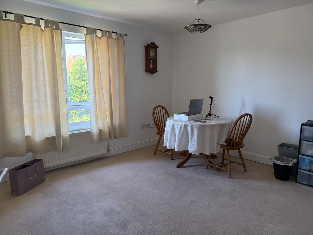 Property photo 3 of 5