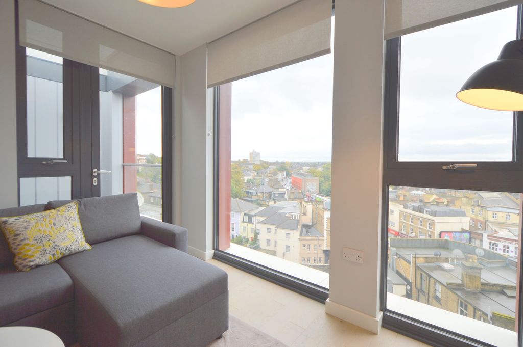 Property photo 2 of 9