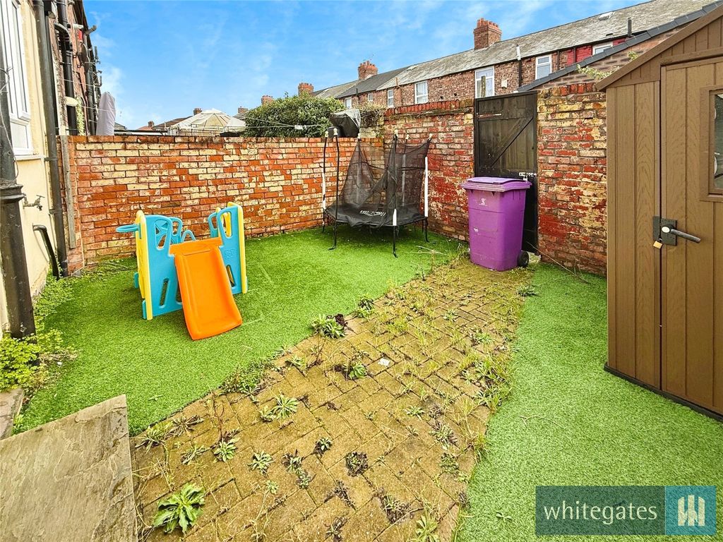 Property photo 2 of 20 Picture No. 13