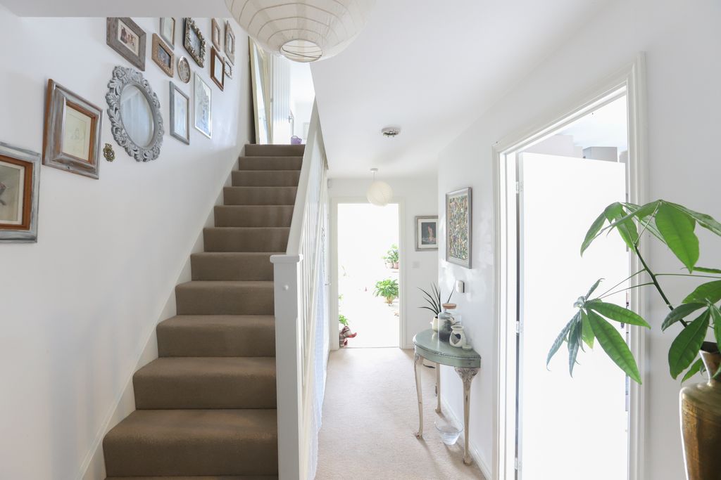 Property photo 2 of 15 2