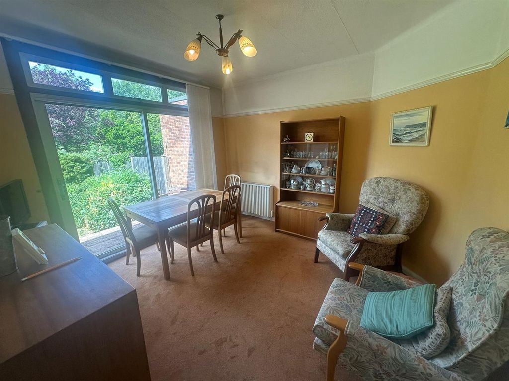 Property photo 3 of 15 1000042155.Jpg