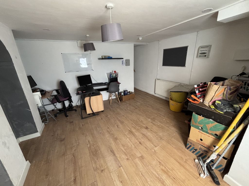 Property photo 2 of 13 Photo 2