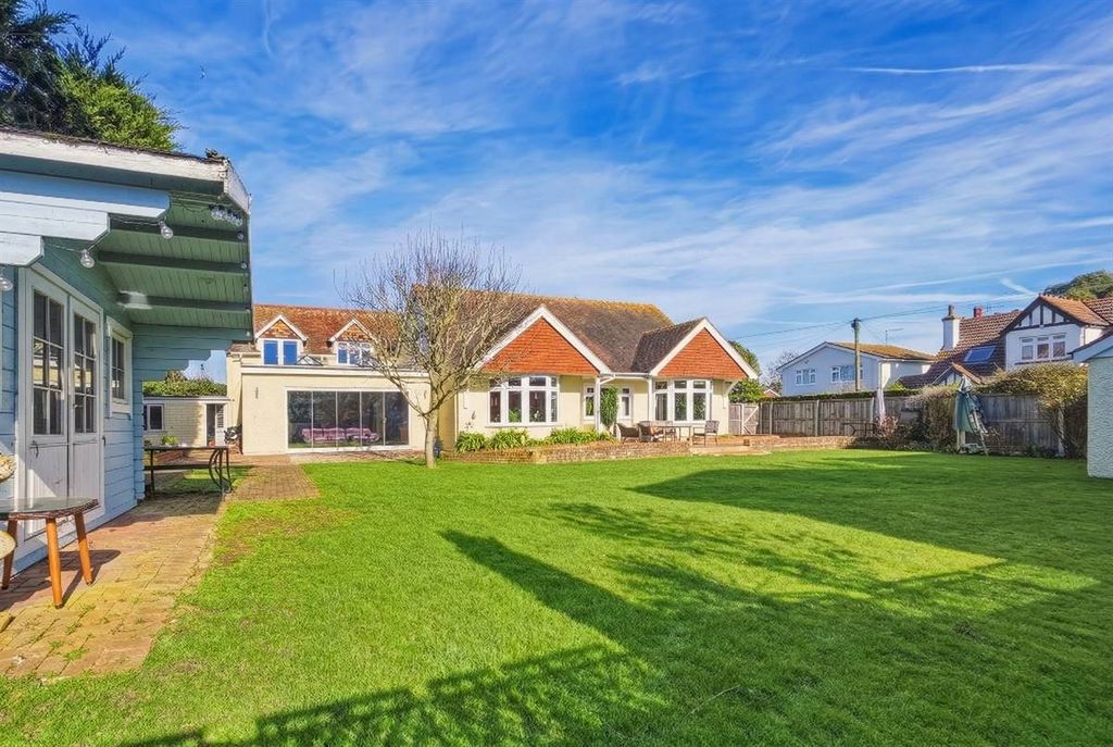 Property photo 1 of 47