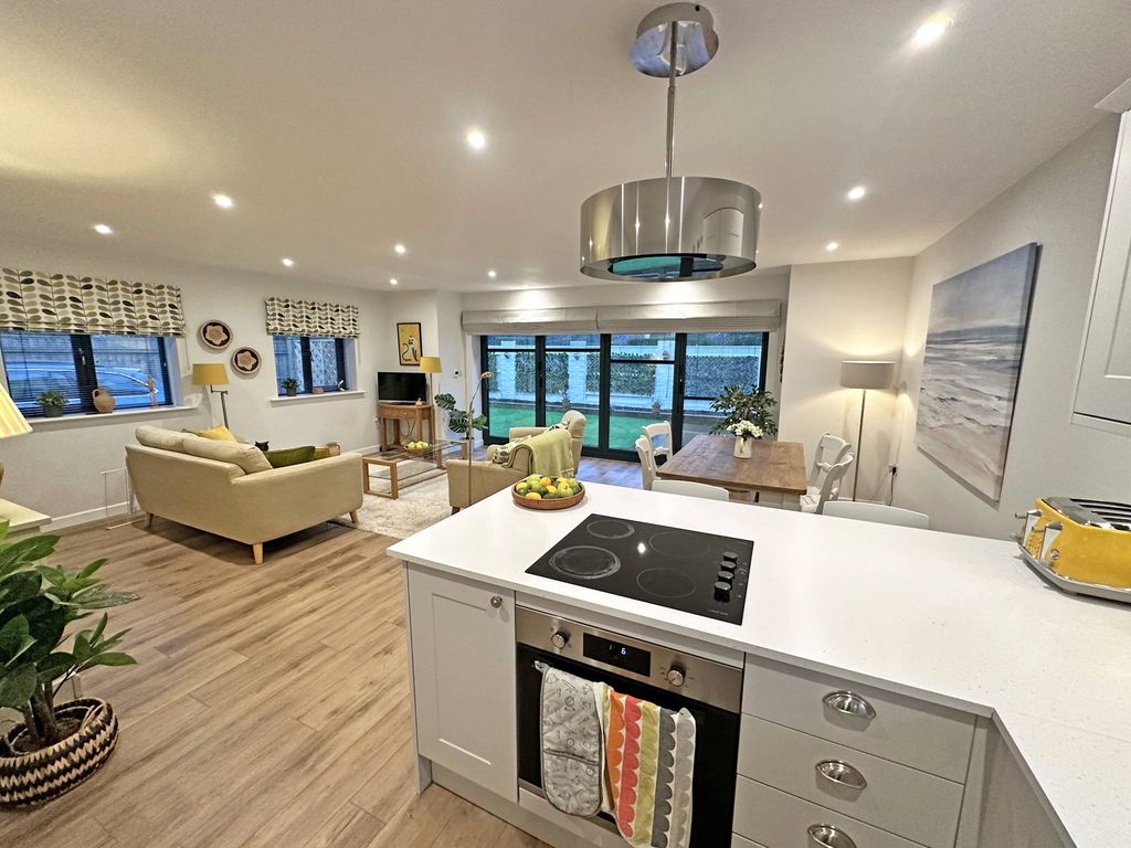 Property photo 3 of 25 Picture 3