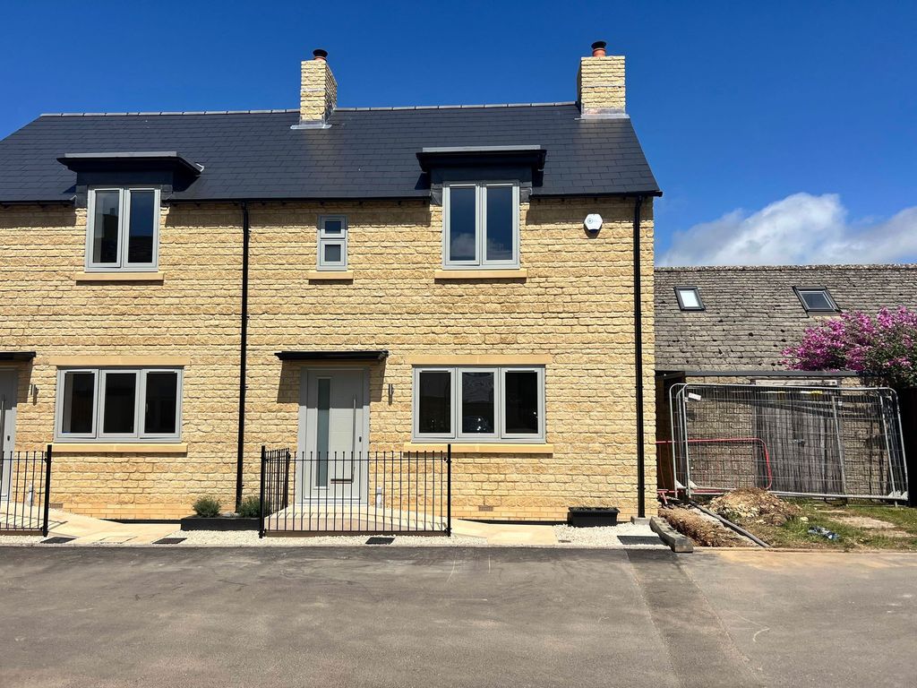 Property photo 1 of 12 Photo 1