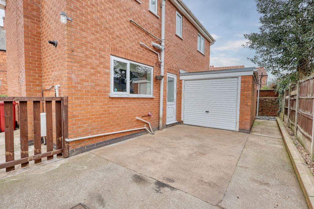 Additional image 12 of 3 bed detached house for saleCross Street, Crowle DN17