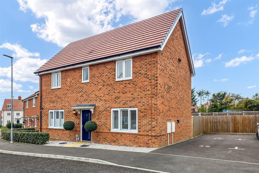 Property photo 1 of 25 Front