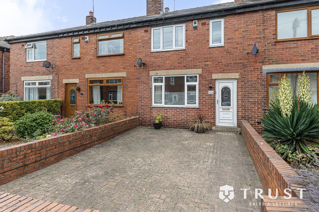 Property photo 1 of 27