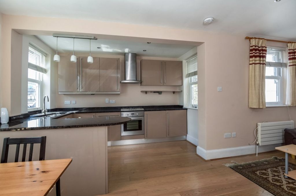 Property photo 2 of 5 Picture No. 12