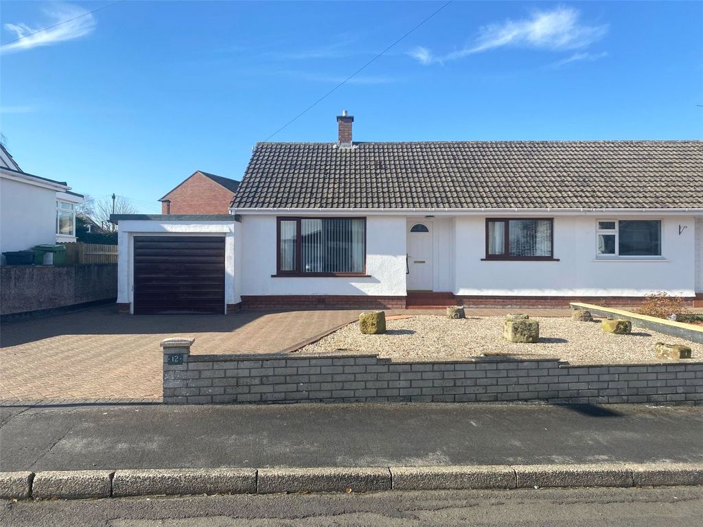 Property photo 1 of 14 Outside