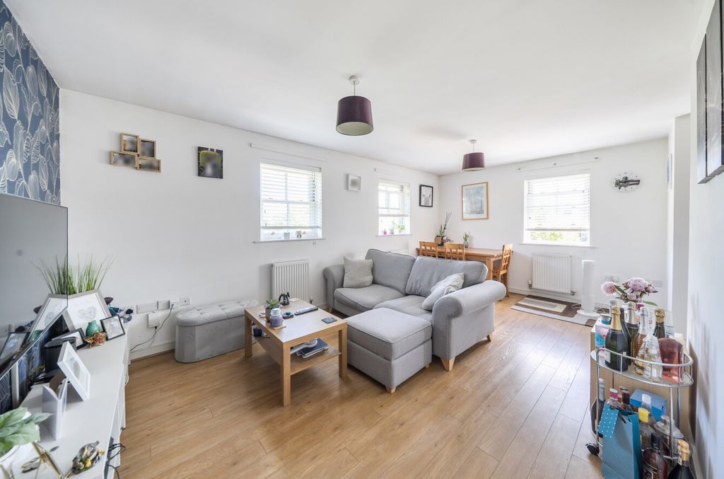 Property photo 2 of 7