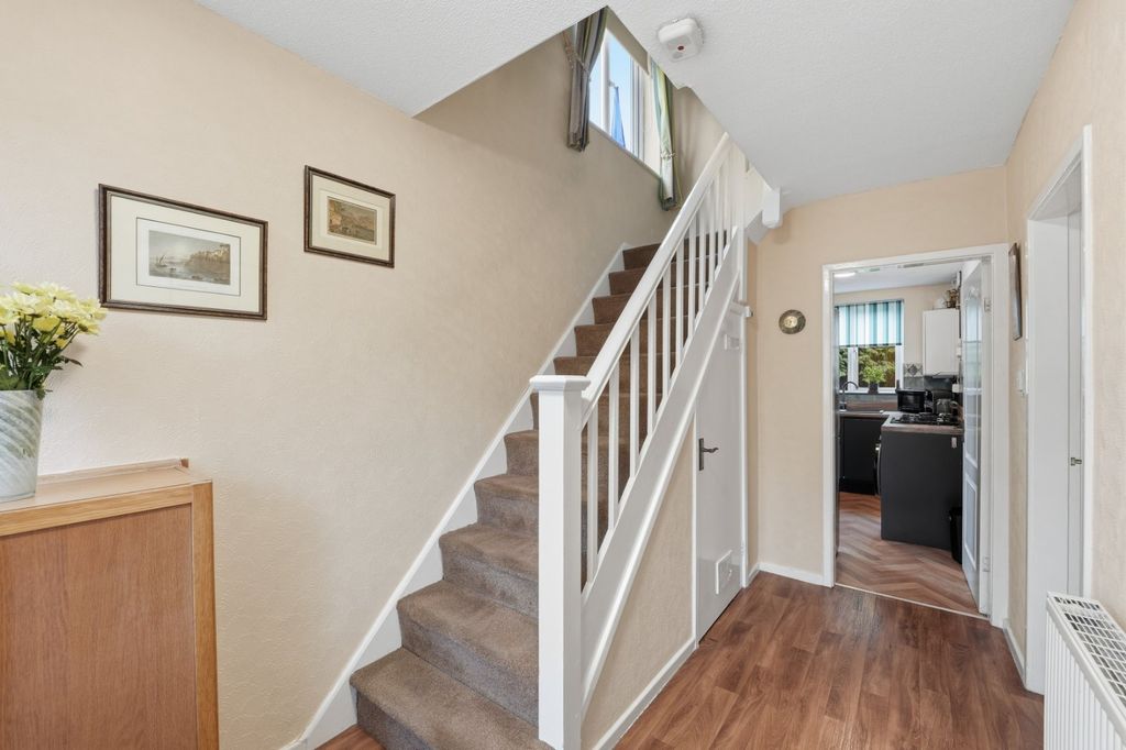 Property photo 2 of 17 Picture No. 04