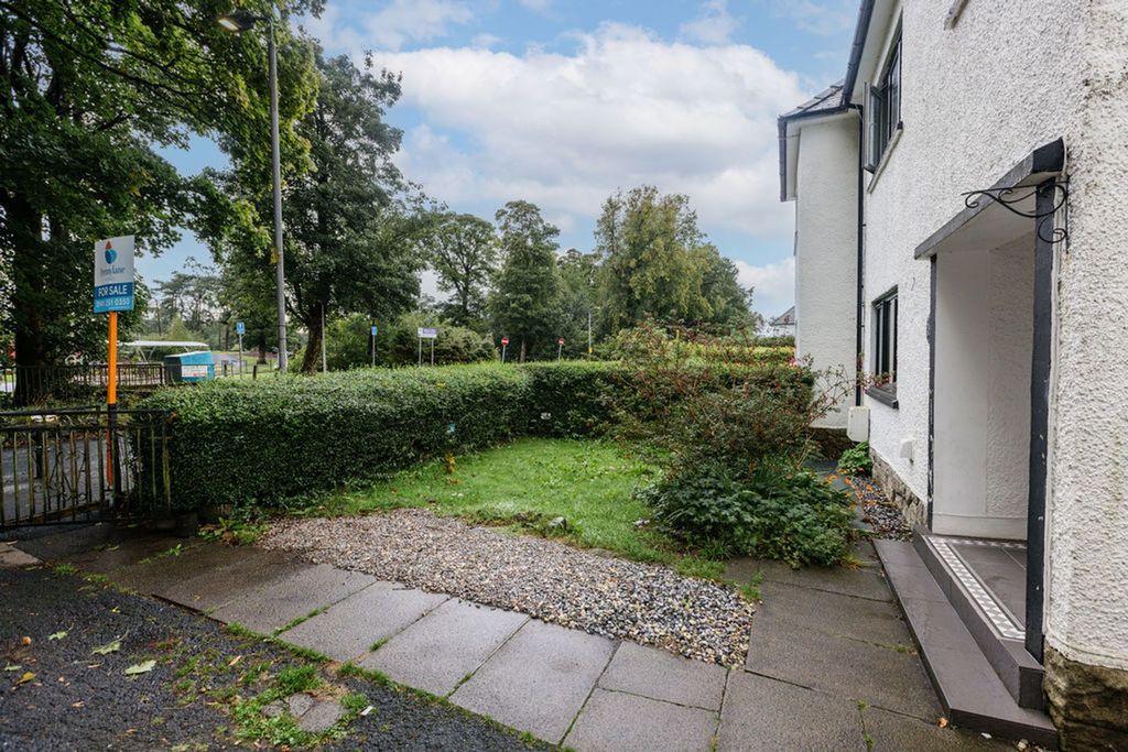 Property photo 3 of 42