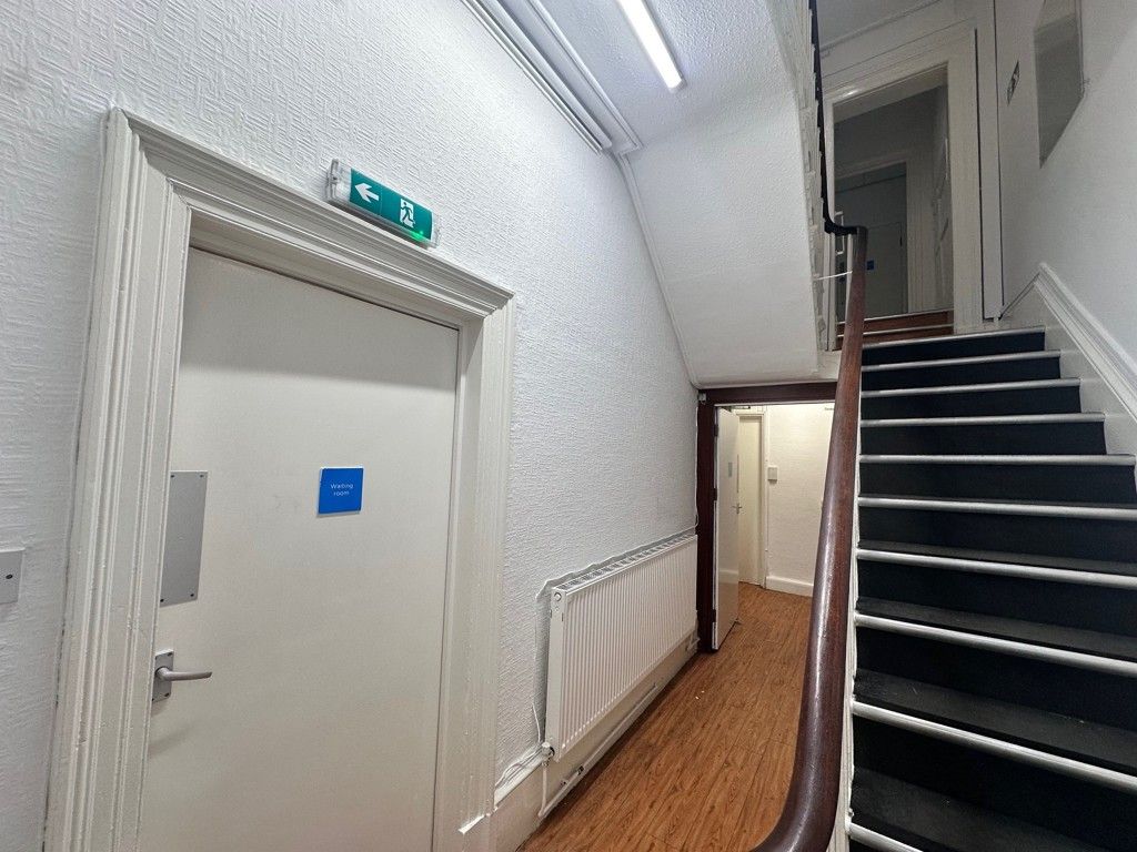 Property photo 2 of 6 Internal