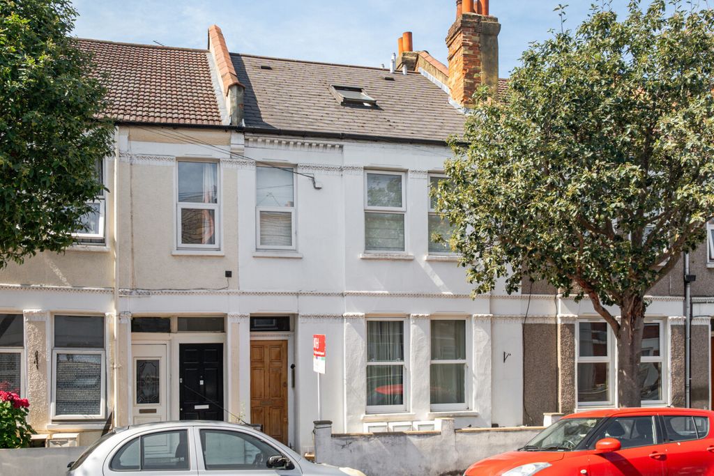 Property photo 1 of 14 1-6A4Dec447Af82-1...