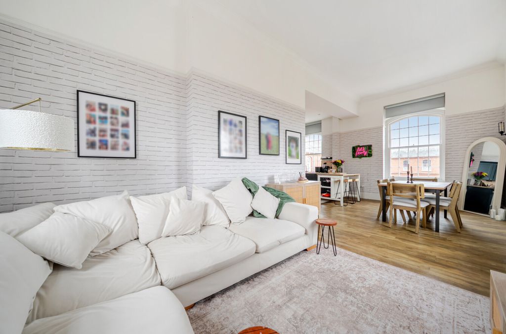 Property photo 3 of 14 1512980-13-6Aa2B6...