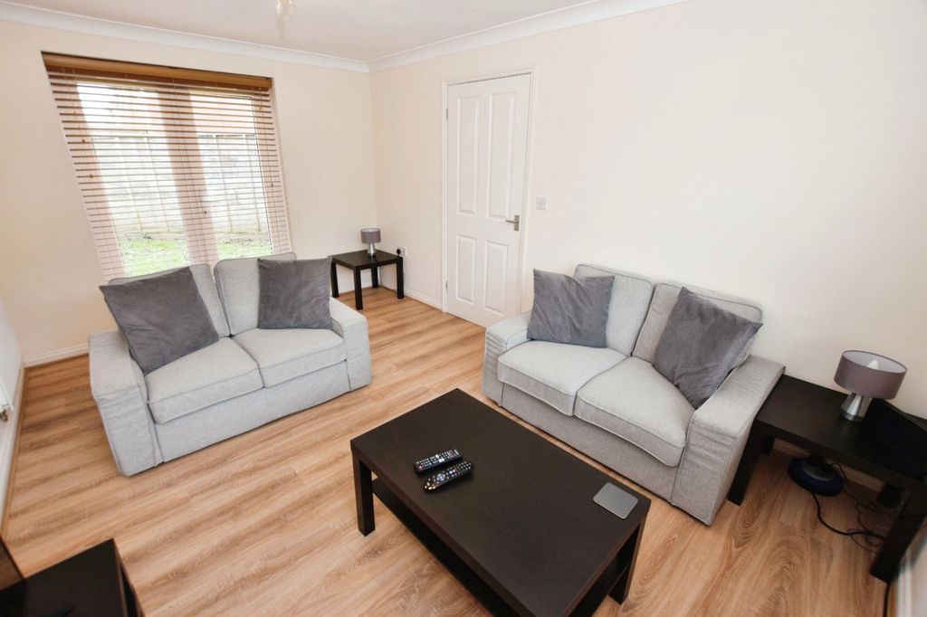 Property photo 3 of 28 Picture No. 19