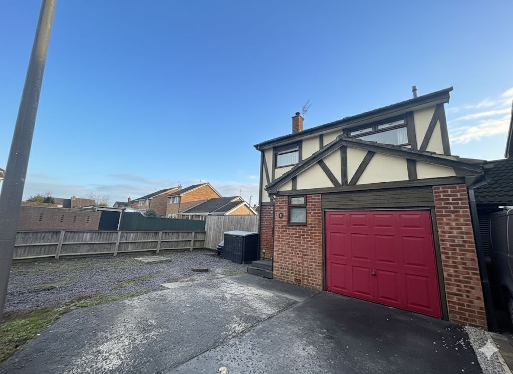 Property photo 2 of 21