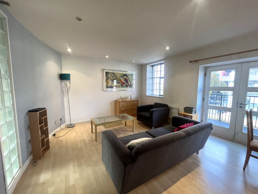 Property photo 3 of 10