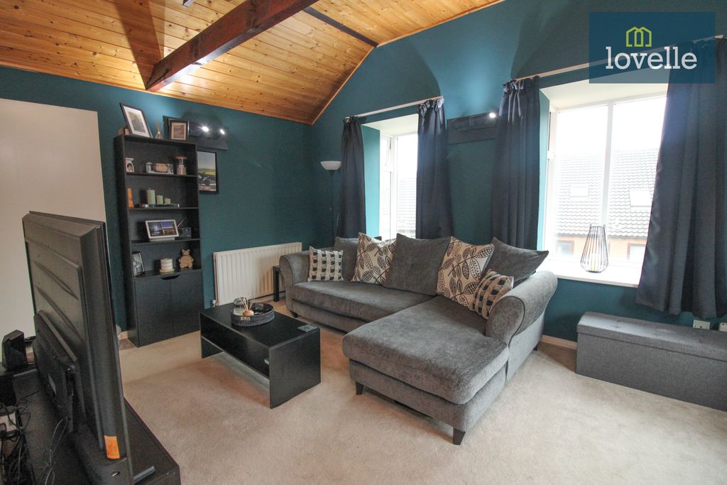Property photo 3 of 15