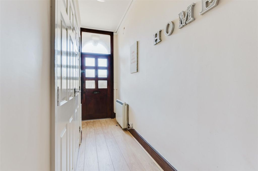Property photo 2 of 18 Tachbrook Road Photos-02.Jpg