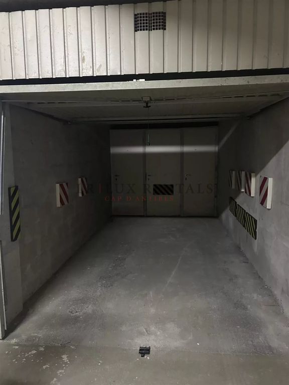 Property photo 1 of 1 Sale – Enclosed Underground Garage - Illette