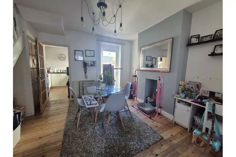 Property photo 3 of 11
