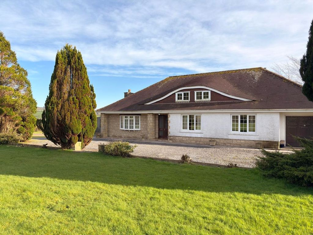 Property photo 1 of 35