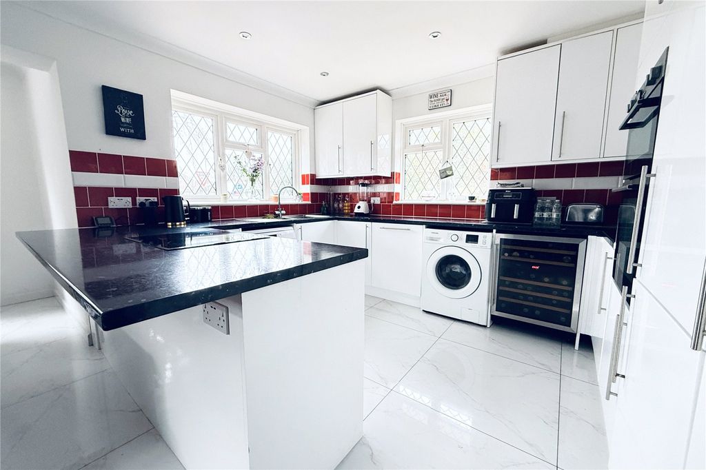 Property photo 2 of 18 Kitchen Area