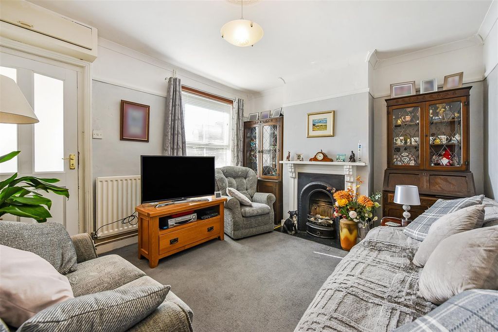 Property photo 2 of 21 Sketch_Ph30_6235130.Jpg