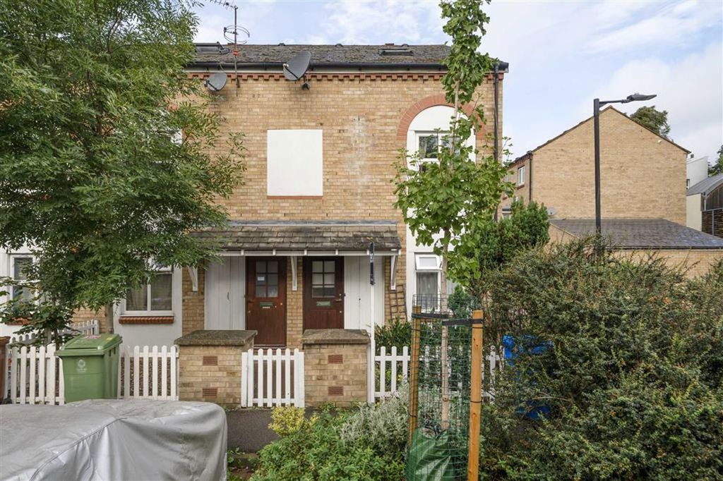 Property photo 1 of 7
