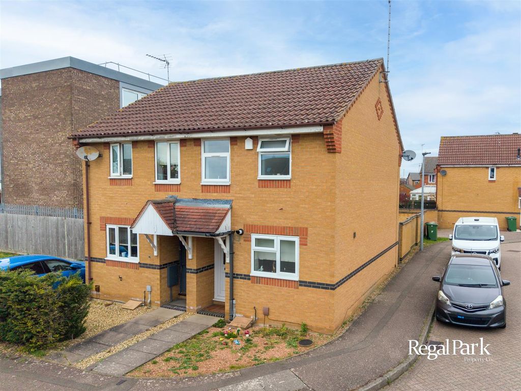 Property photo 1 of 18 Front